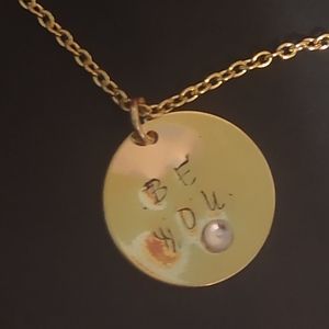 Gold necklace with pendant